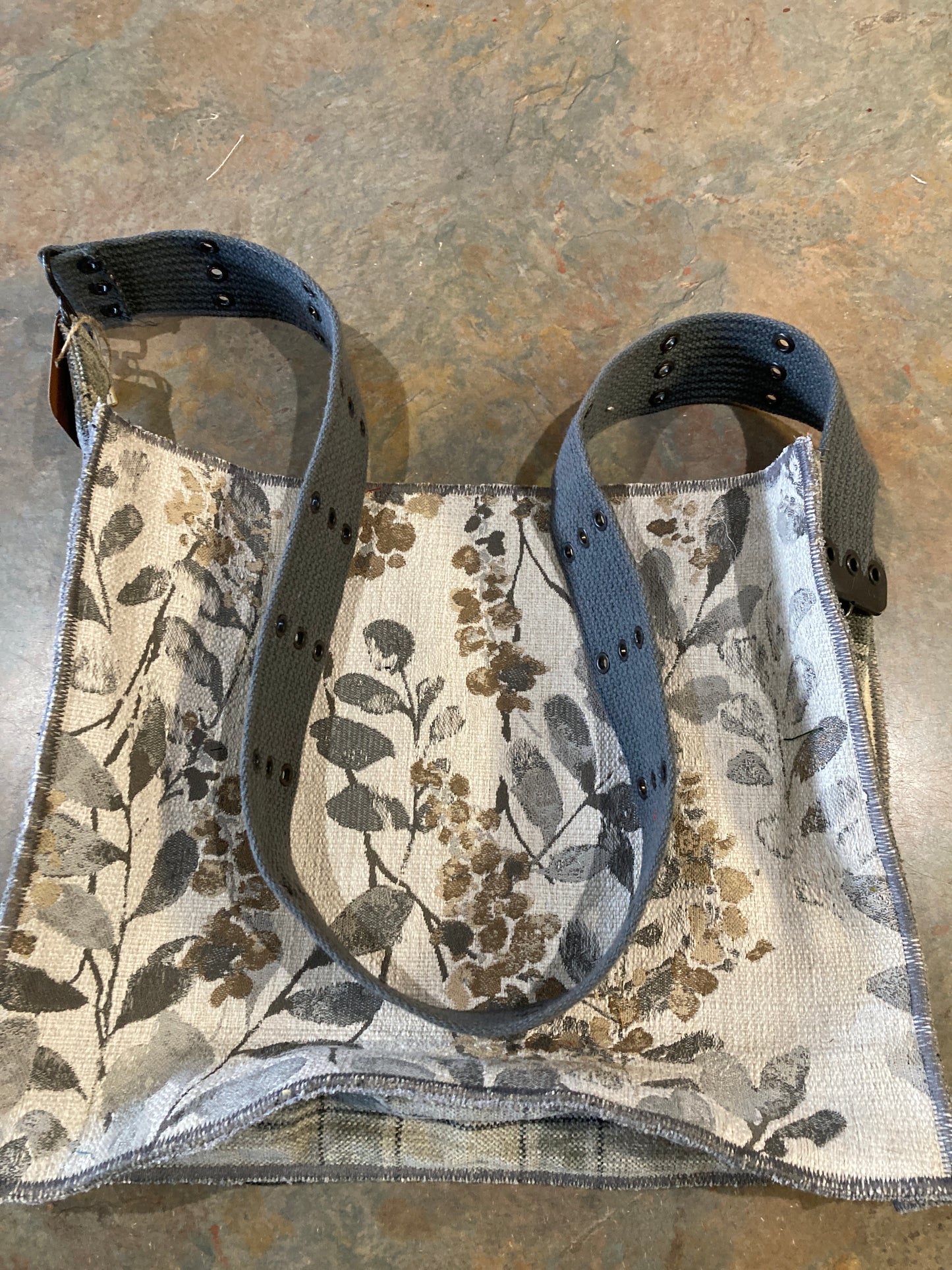 TESSA / Crossbody