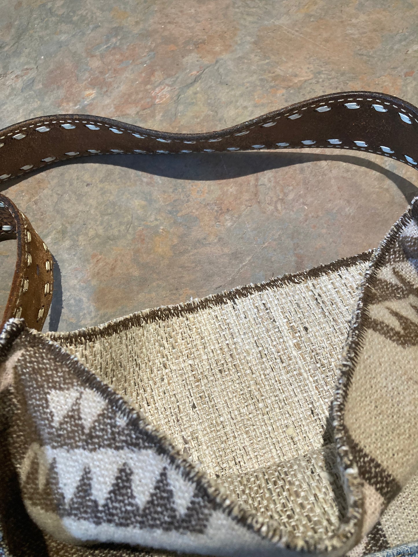 TONIA / Crossbody