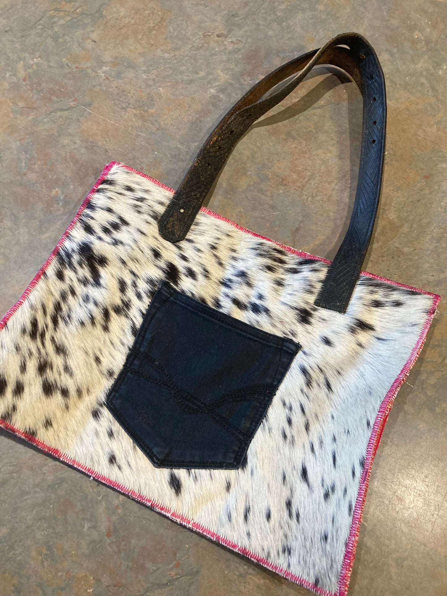 VIENNA / Cowhide Handbag