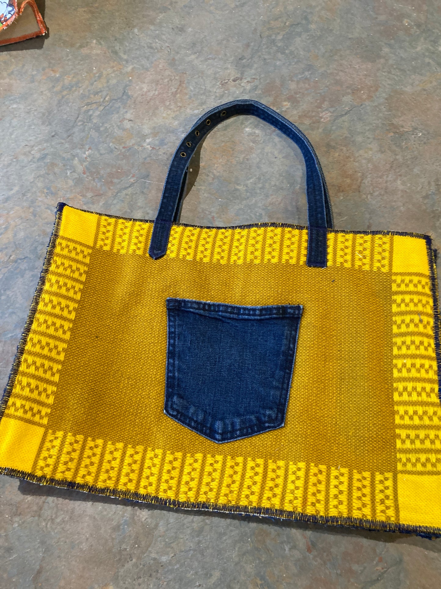 TAISSA / Handbag