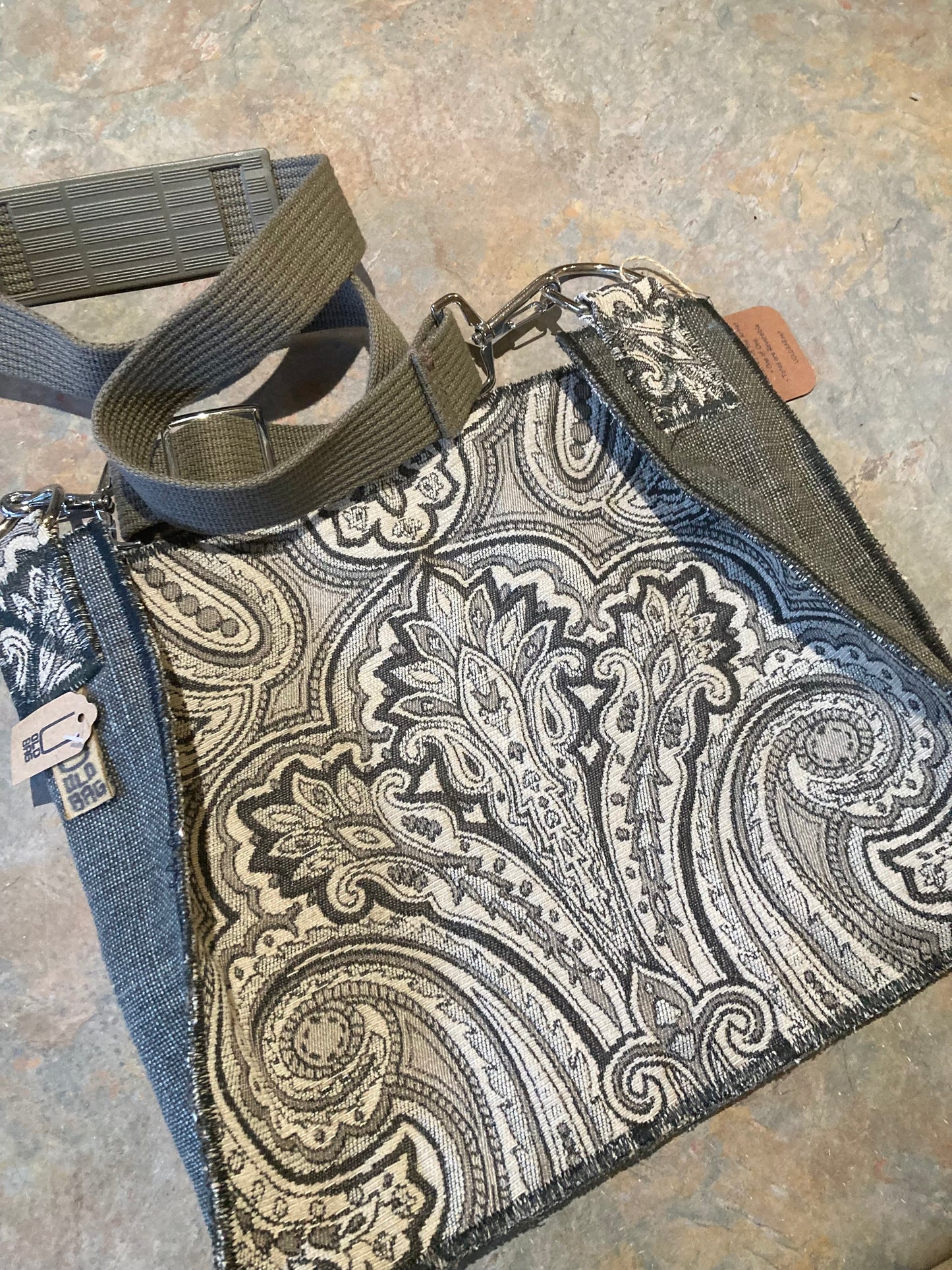LIZA / Crossbody