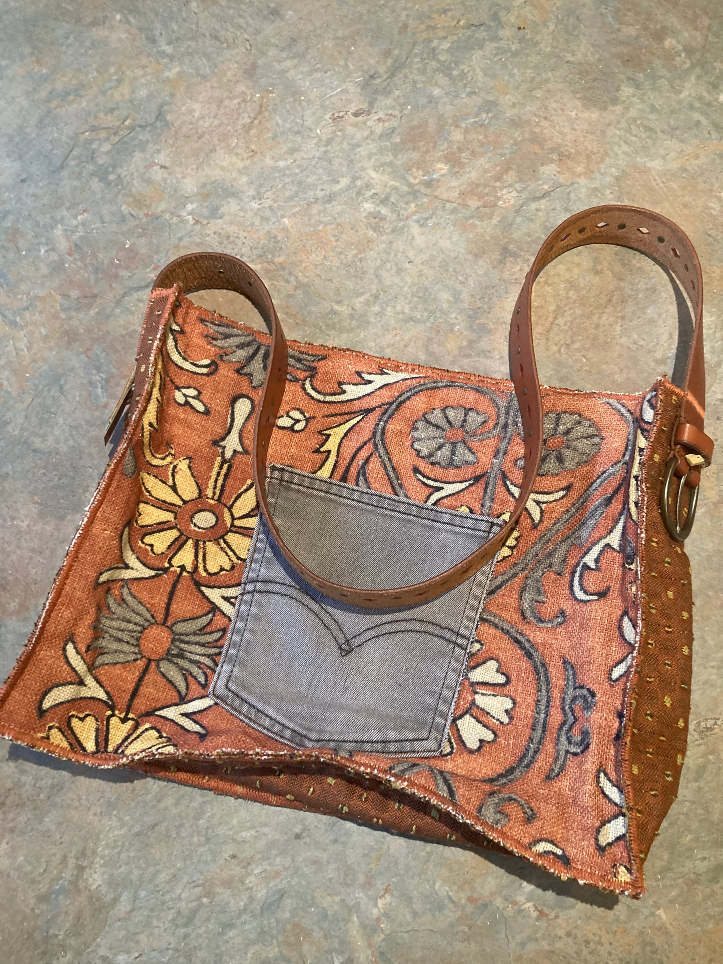 HILARY / Crossbody