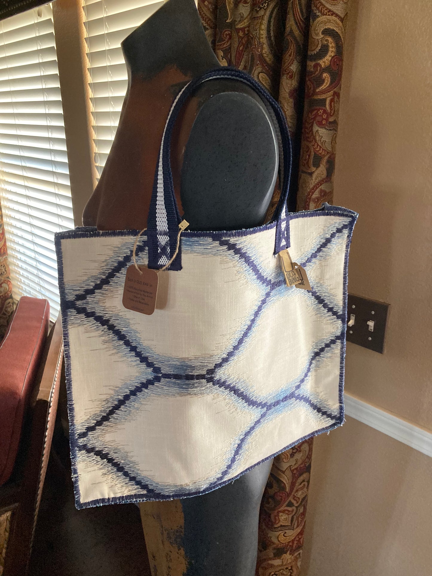 EMMA / Tote