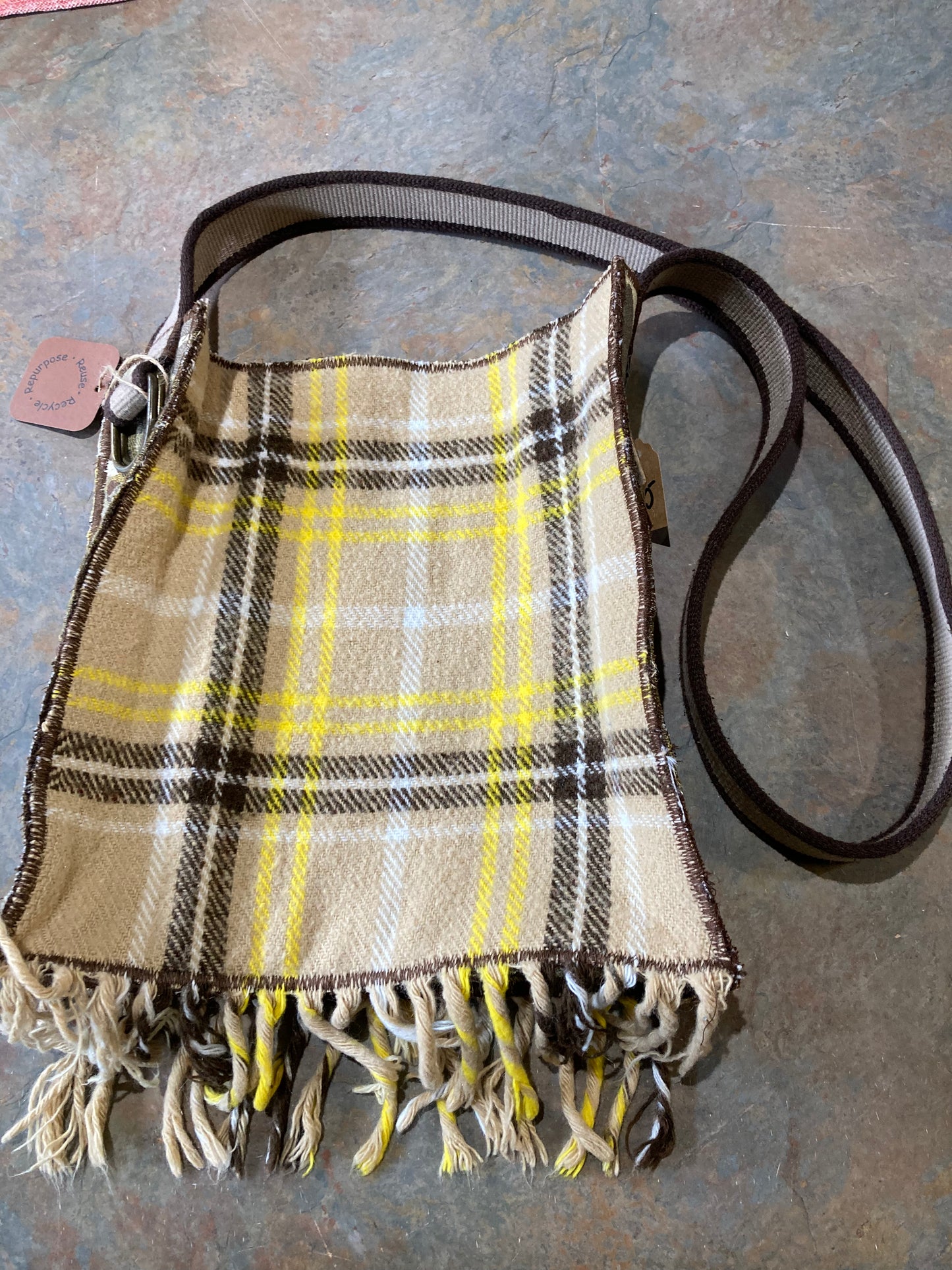 HANA / Crossbody
