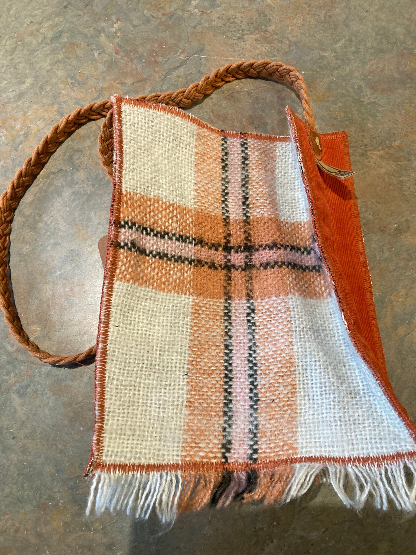TASCHIA / Crossbody