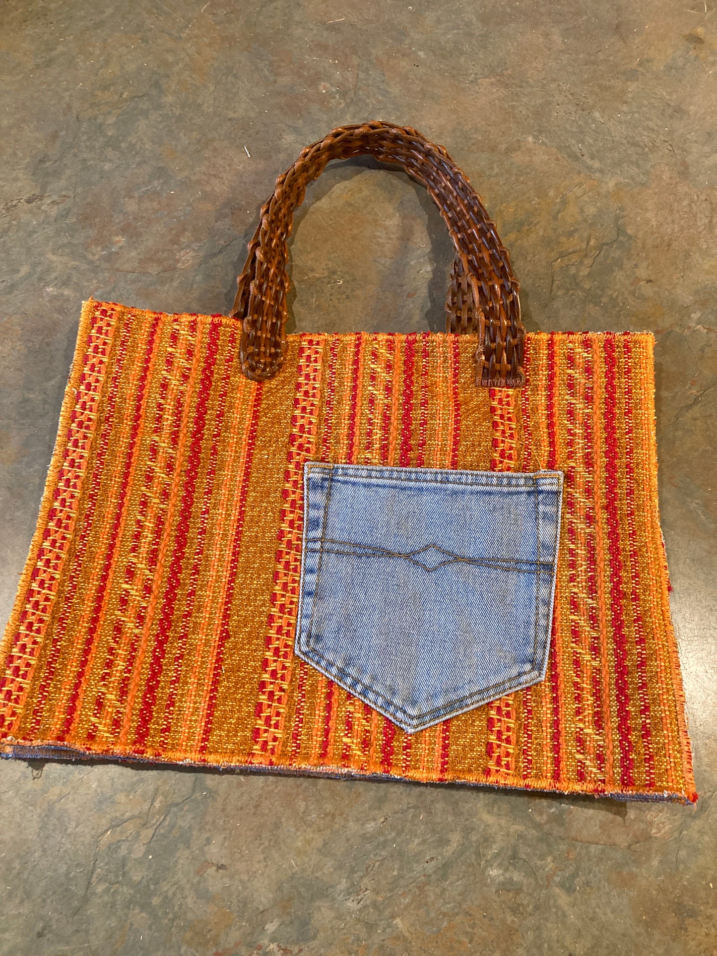 OMARA / Tote