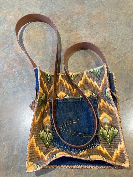 LEIGH / Crossbody