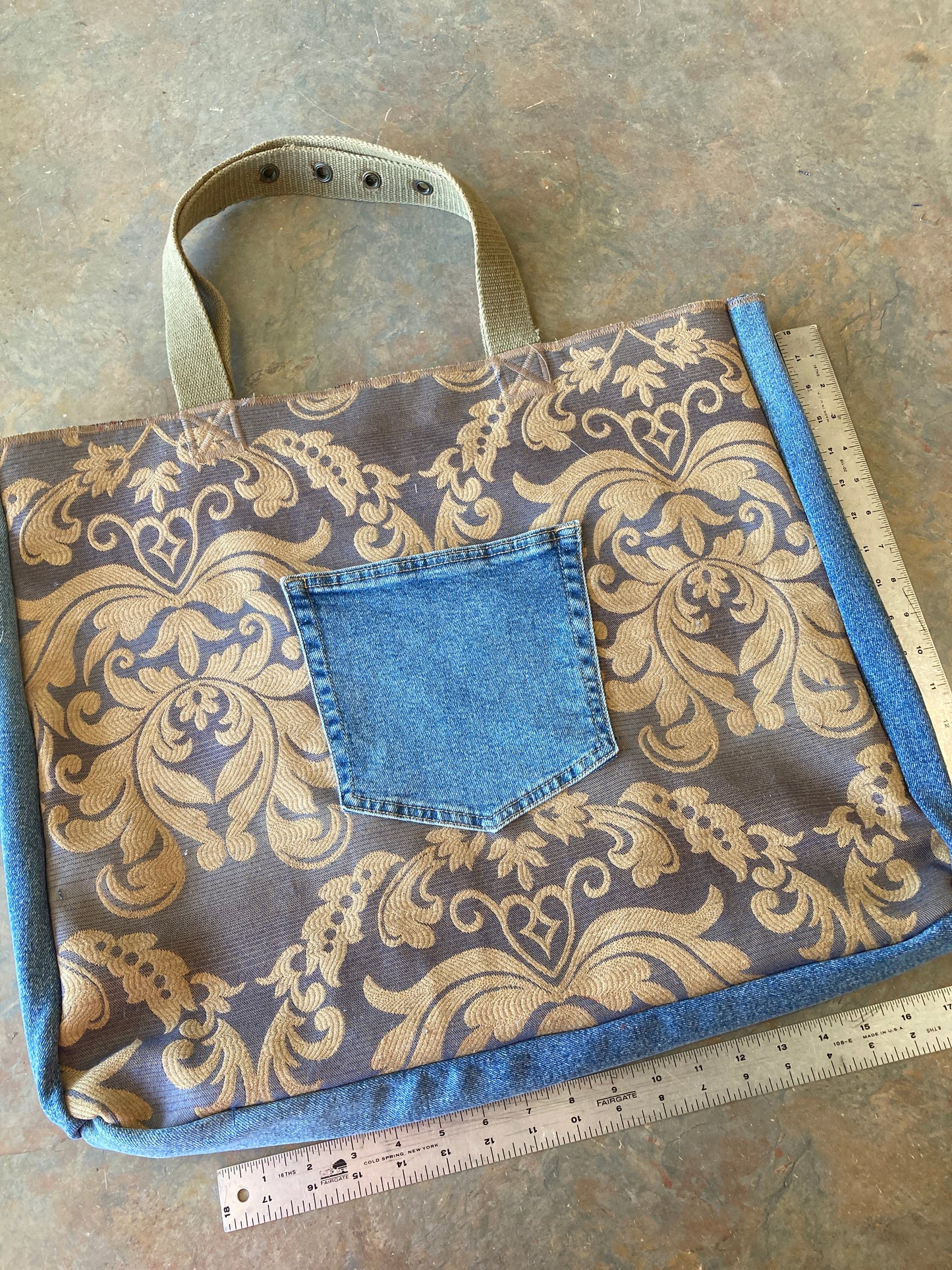 TASCIA / Weekender