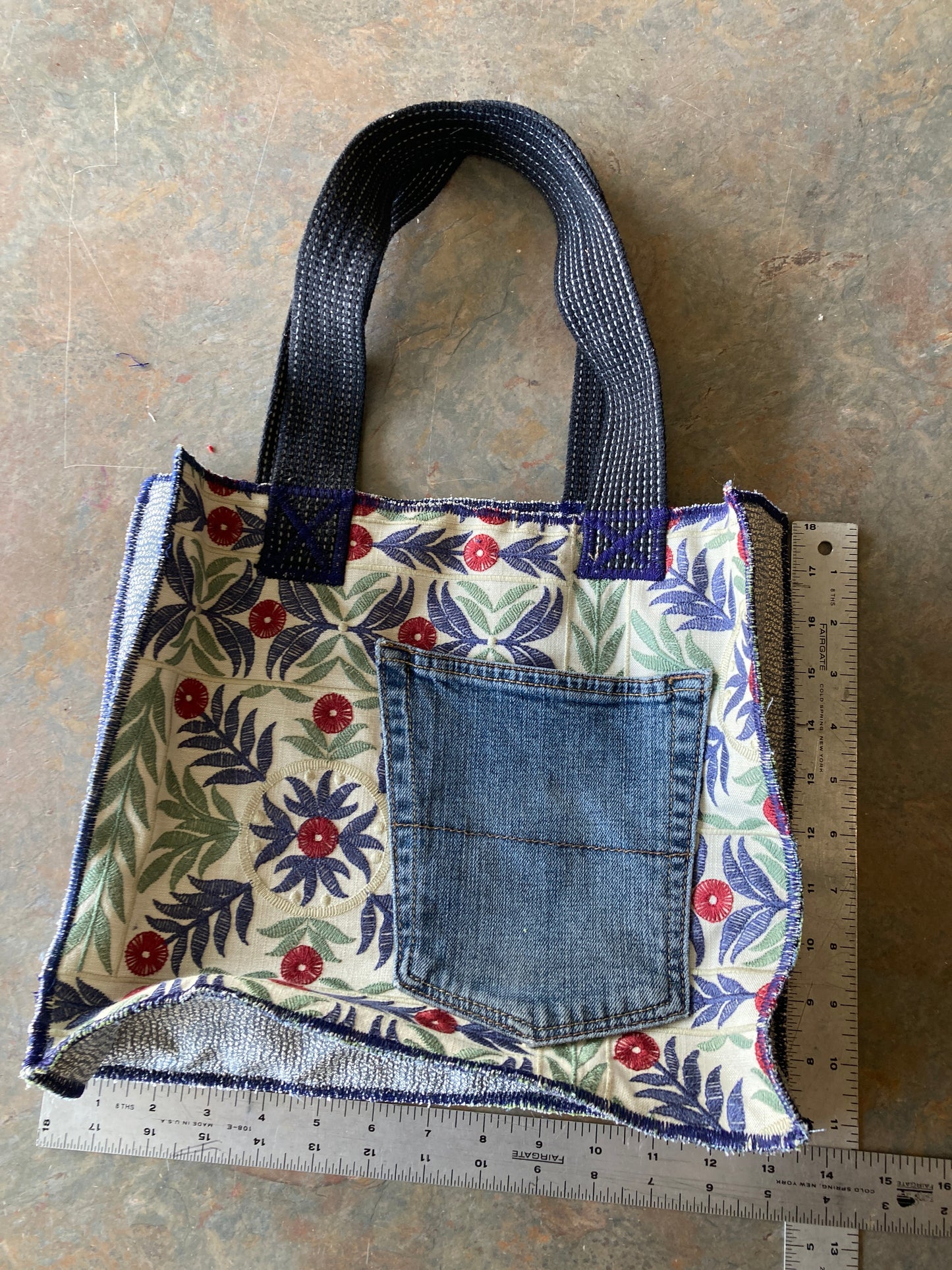 DHARMA / Tote