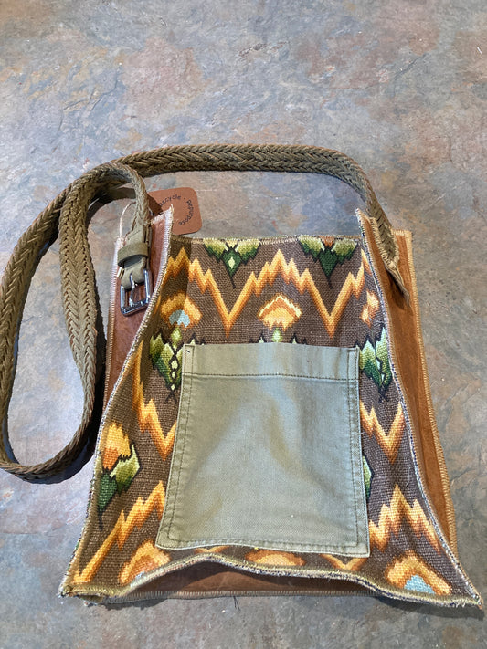 NEL / Crossbody