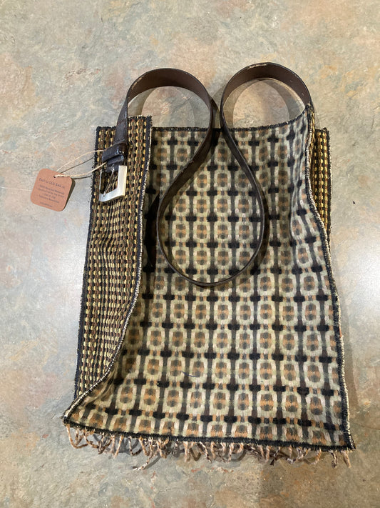 IRINA / Crossbody