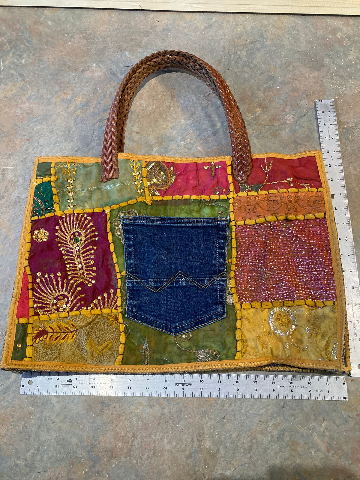 ASTRID / Tote