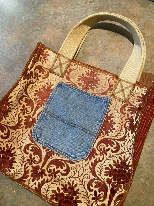 EVIE / Tote
