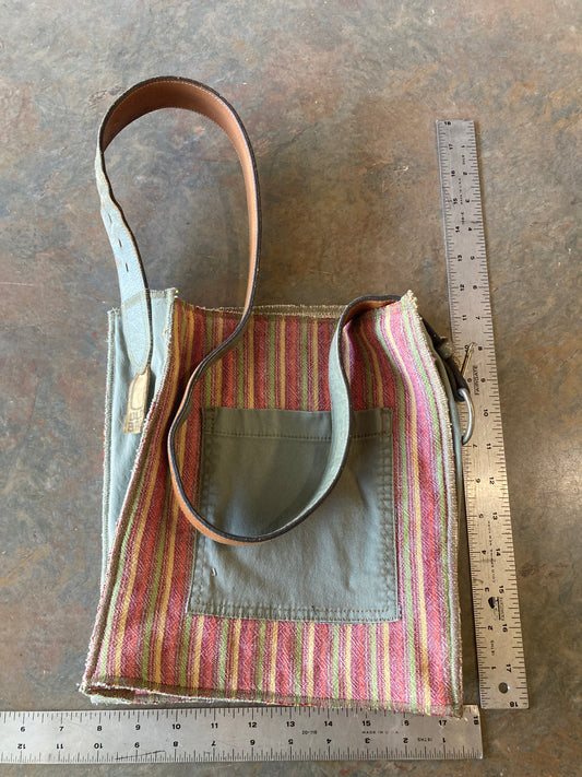 BEE / Crossbody