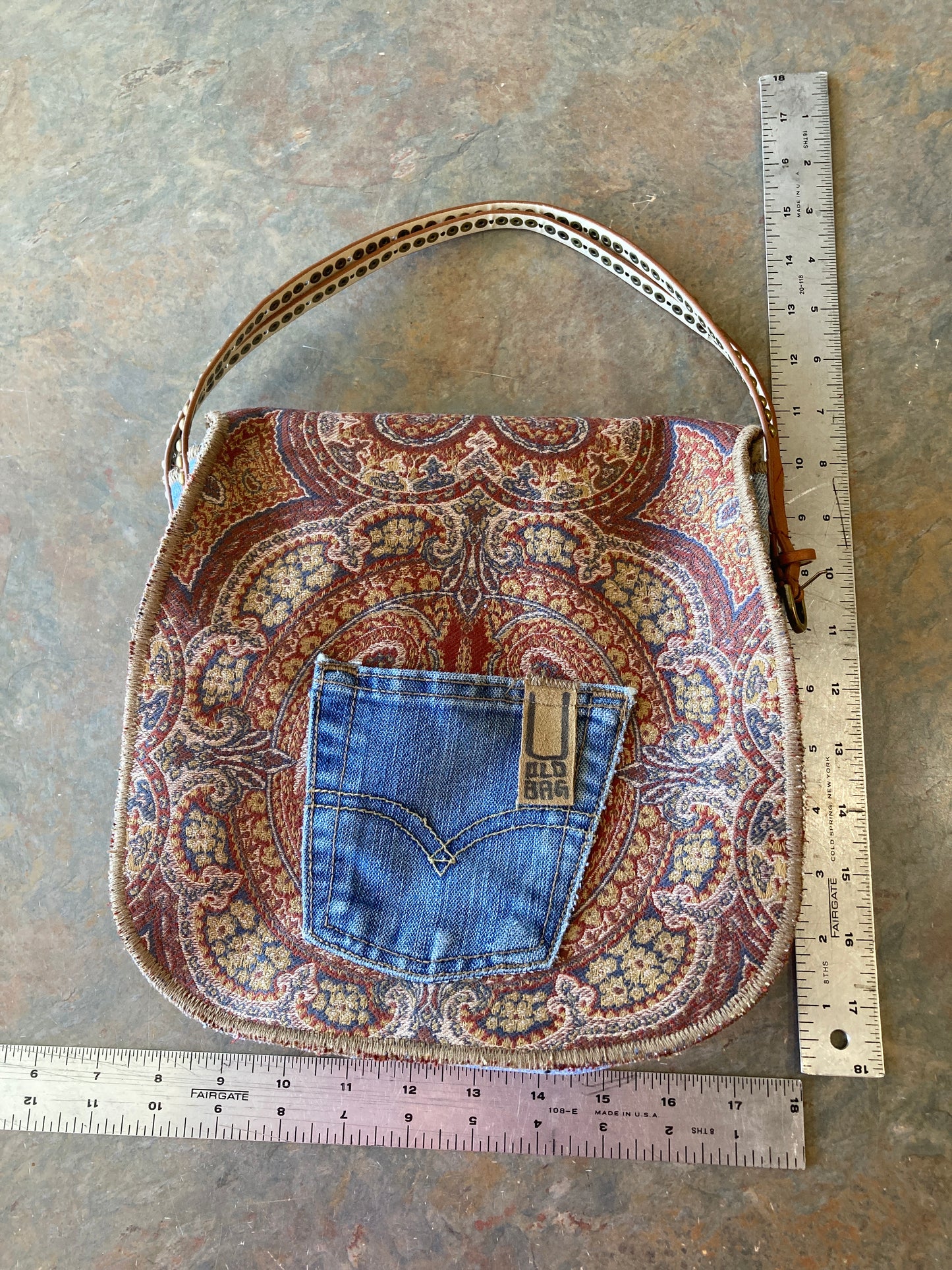 LYLA  / Embellished Purse