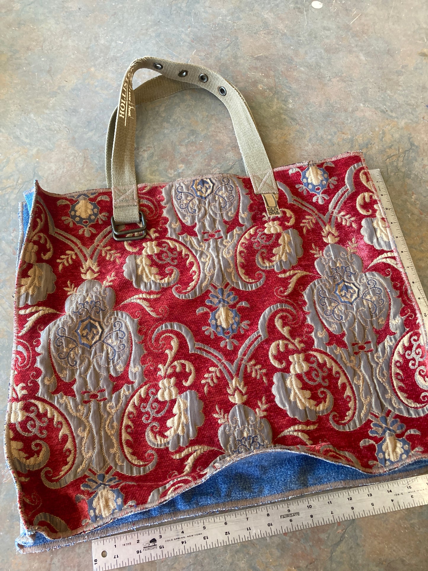 TASCIA / Weekender