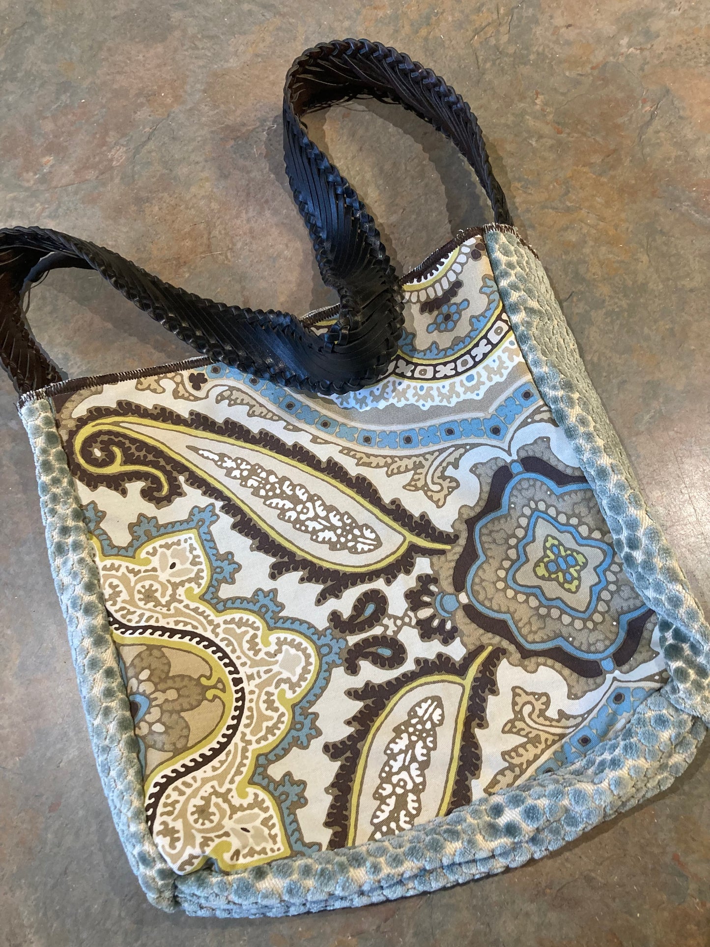 NELLY / Crossbody