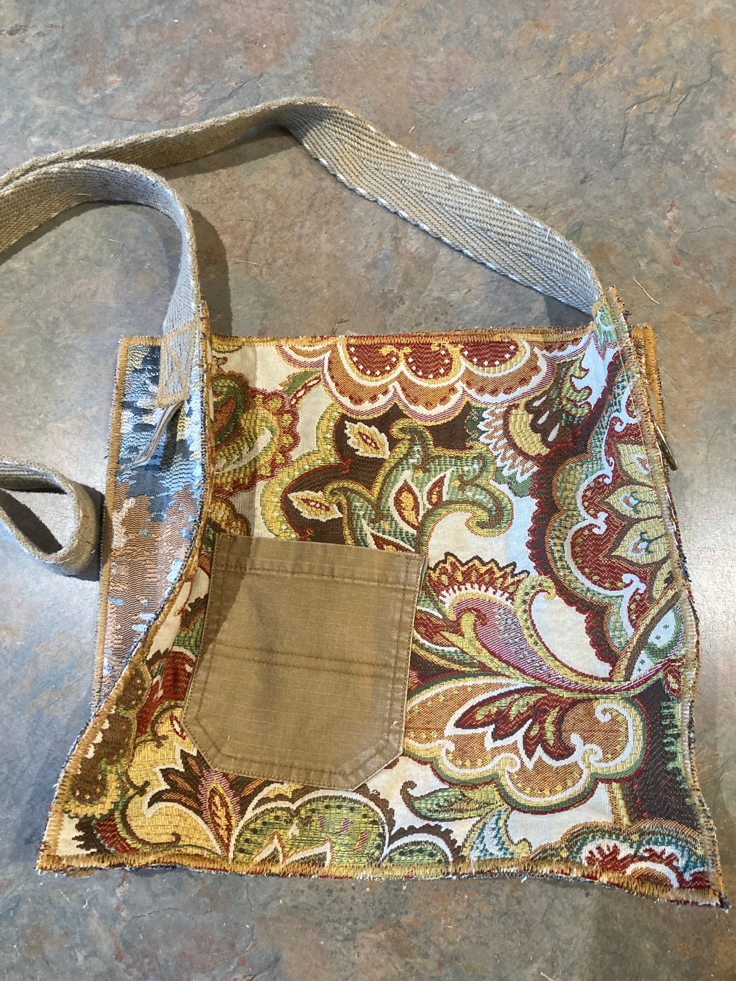 FINLEY / Crossbody
