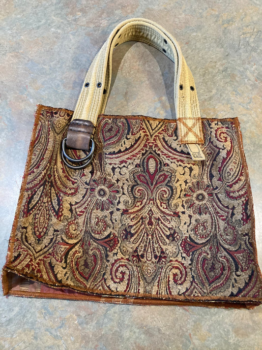 INA / Tote