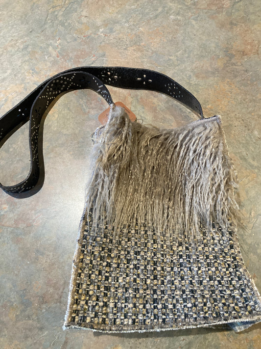 ISA / Crossbody