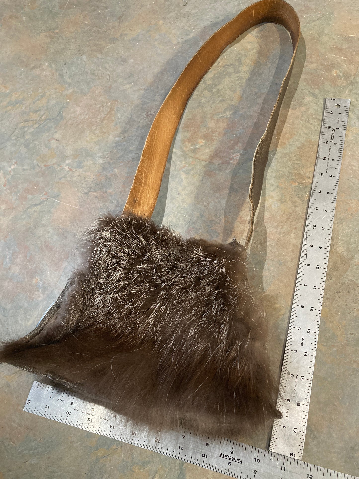 ALESSANDRA / Fur Crossbody