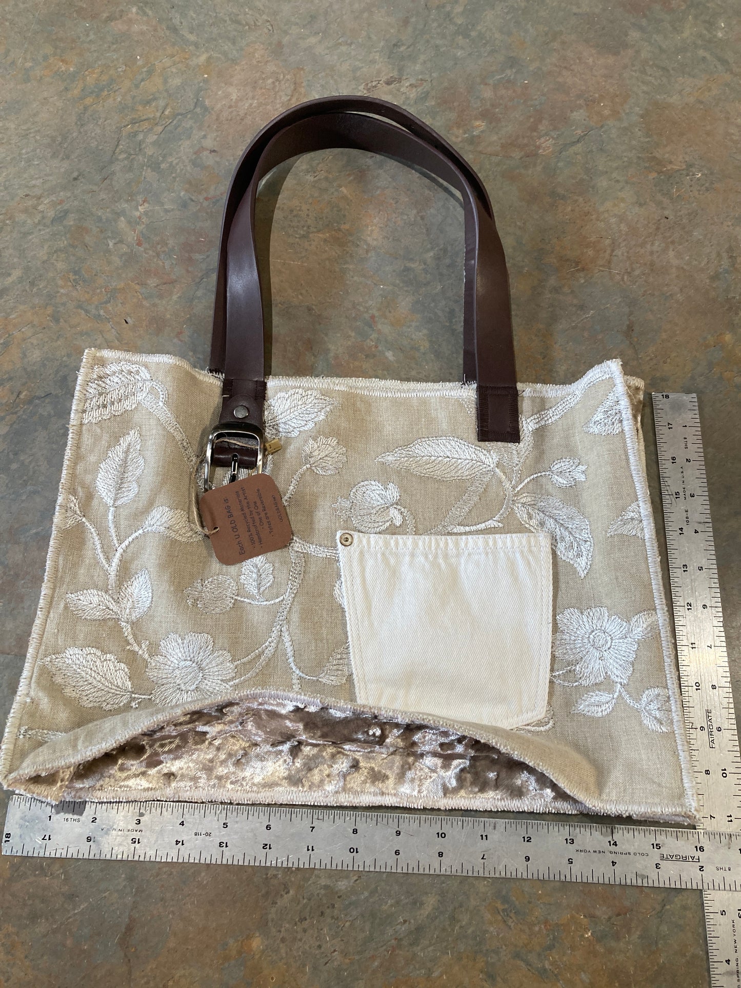 ELLISE / Embroidered Tote