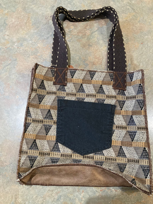 ARIA / Tote