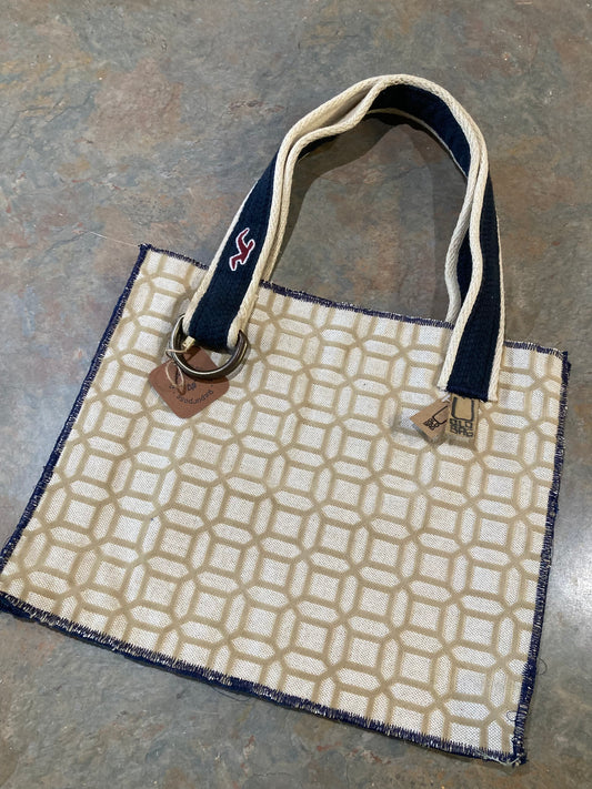 MCCALL / Tote