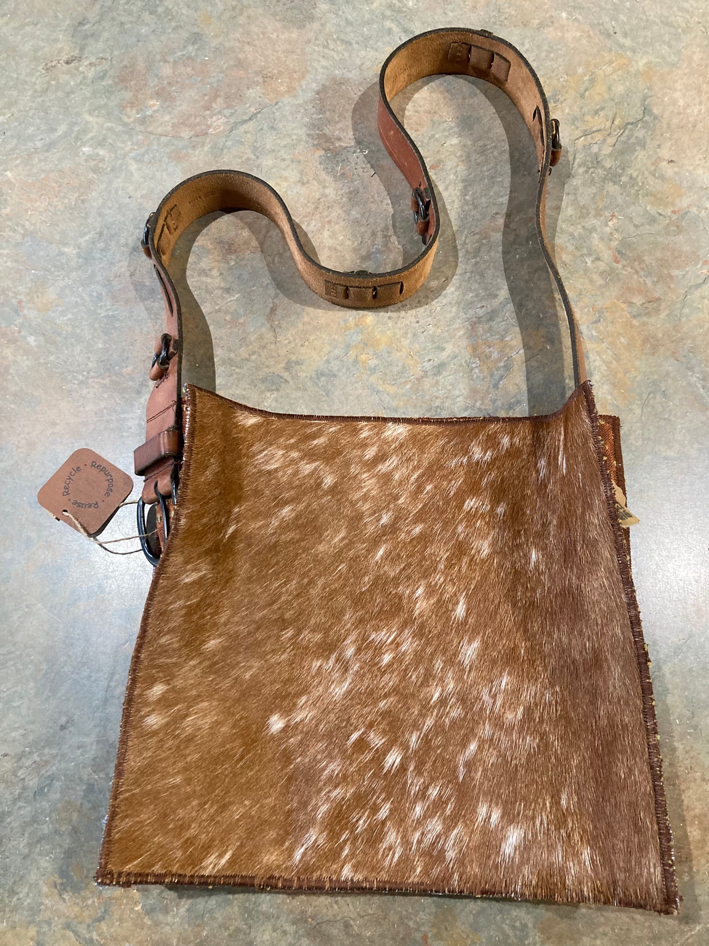 ELLIE / Cowhide Crossbody